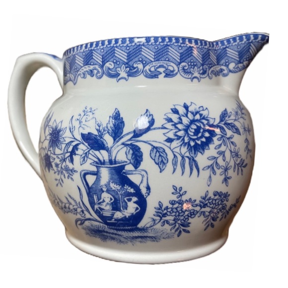Blue Room Spode. 12 OZ milk jug Discounted Pattern - Picture 2 of 4